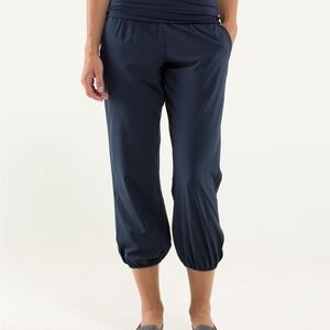 Lululemon Om Pant Black Size 4